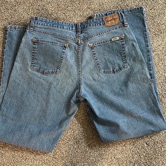Levi Strauss Signature Stretch Mid Rise Bootcut Size 14 - Picture 2 of 8